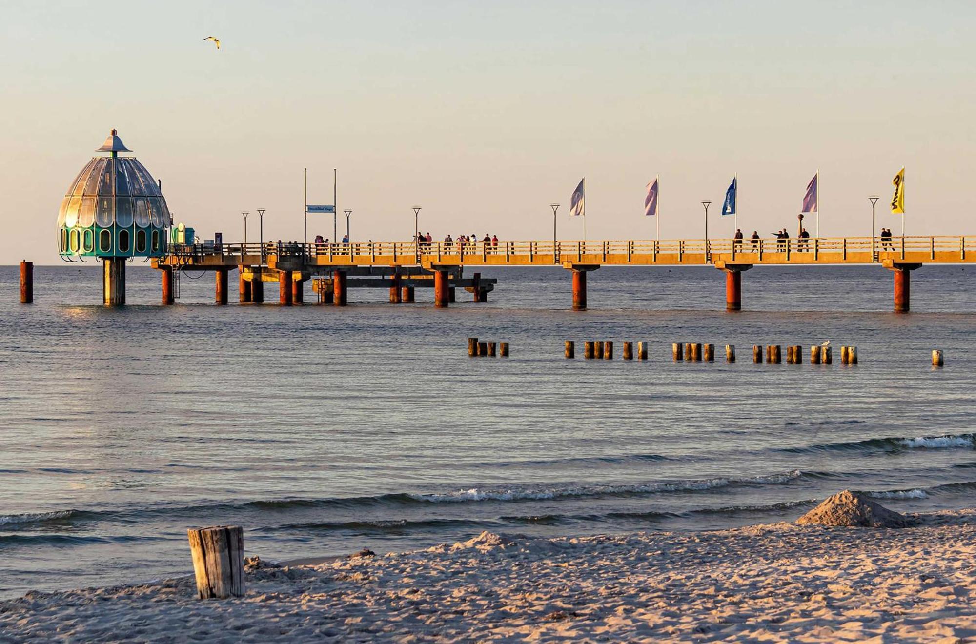 Kleine Freiheit An Der Seebruecke Ostseeheilbad Zingst Exterior foto