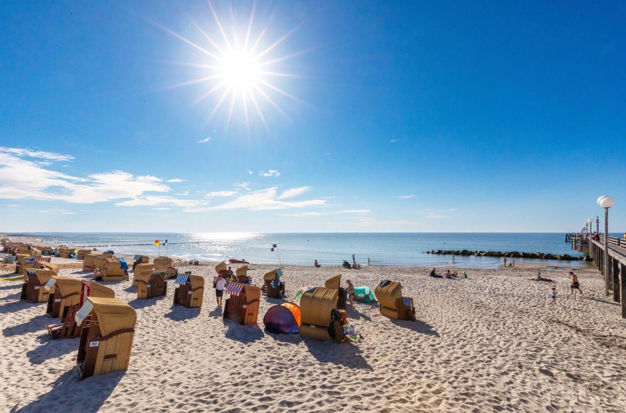 Kleine Freiheit An Der Seebruecke Ostseeheilbad Zingst Exterior foto